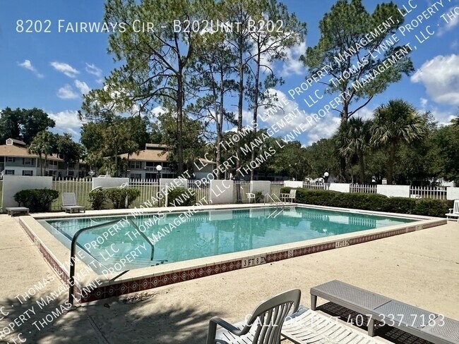 Foto del edificio - 8202 Fairways Cir