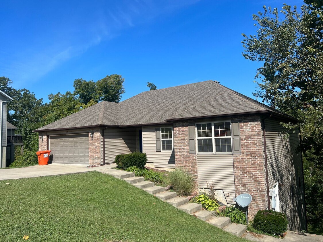 Primary Photo - 5Br Basement Home