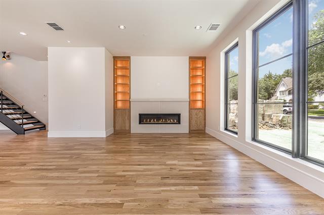 Foto del edificio - 4203 Normandy Ave