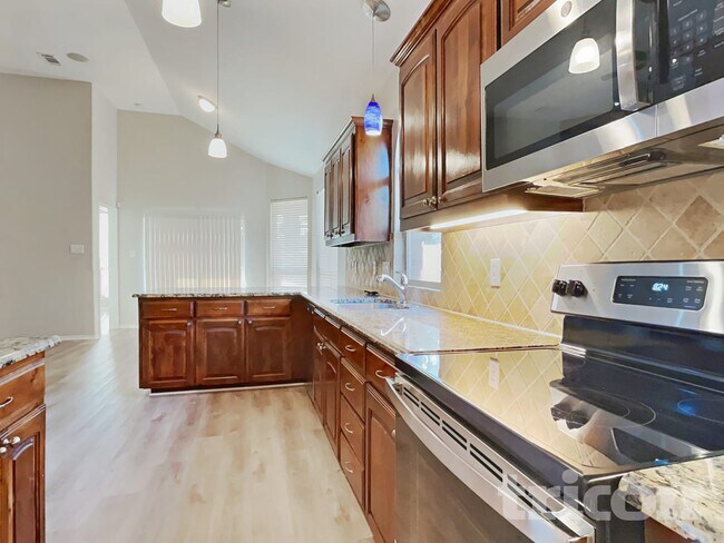 Foto del edificio - 2205 Kaitlyn Dr