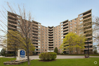 Building Photo - Springbank Apartments