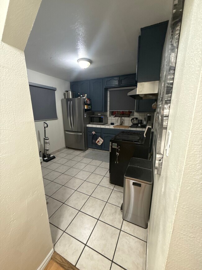 Building Photo - 7324 Milton Ave