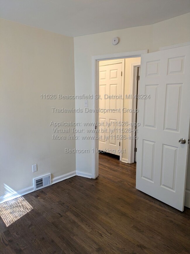Foto del edificio - 11526 Beaconsfield St