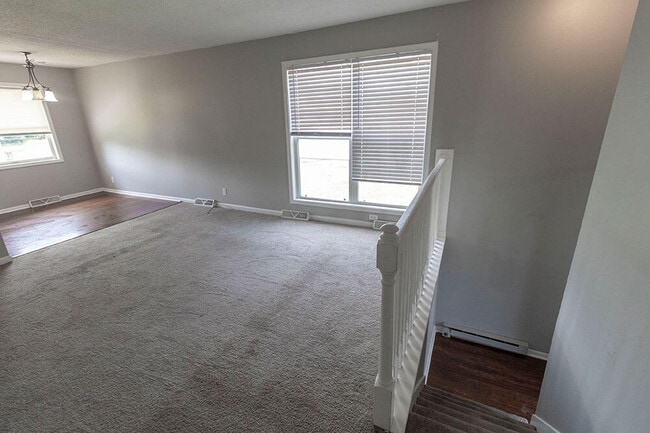 Building Photo - 7217 N Moberly Dr