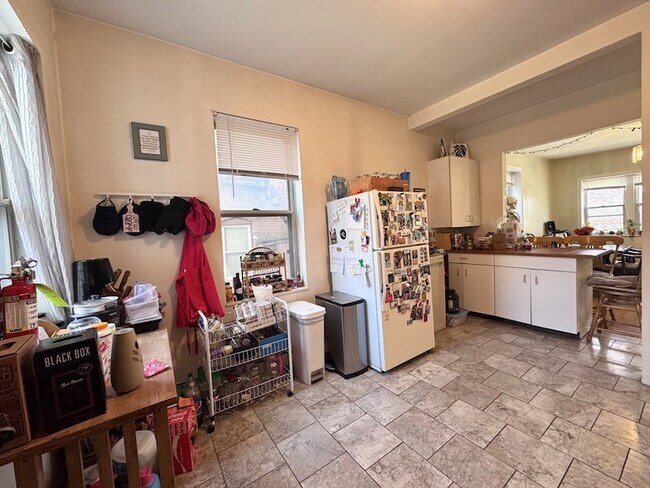 Photo - 260 Aspinwall Ave Apartment