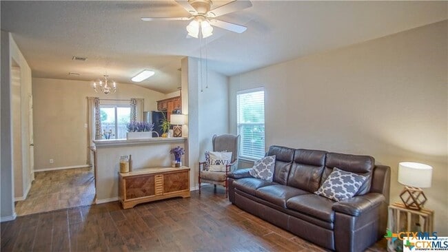 Building Photo - 2441 Fayette Dr