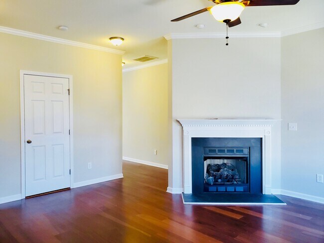 Foto del edificio - 651 Ganyard Farm Way