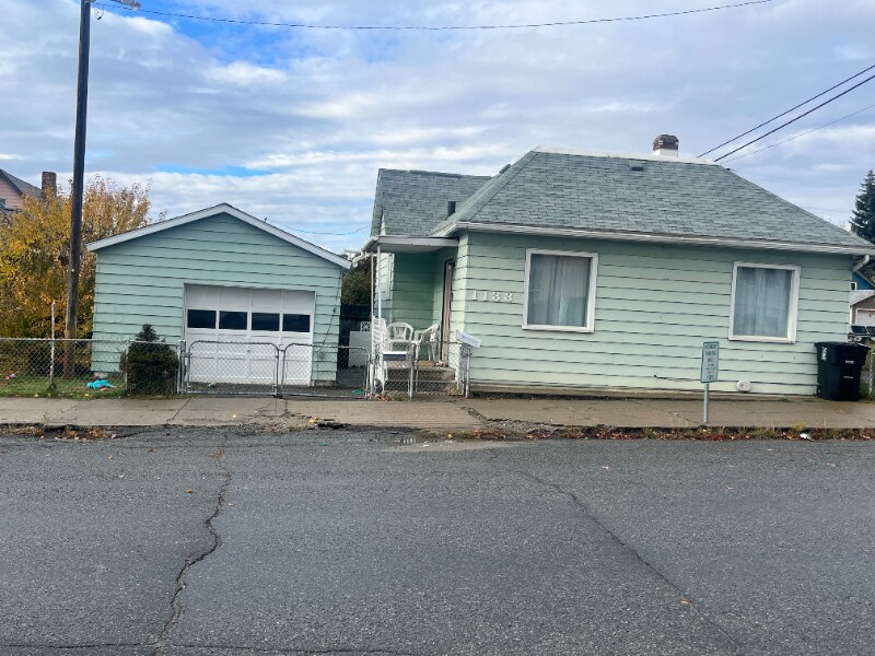 1133 Delaware Ave, Butte, MT 59701 House Rental in Butte, MT