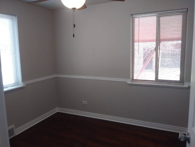 Building Photo - 1300 S Beach Ct