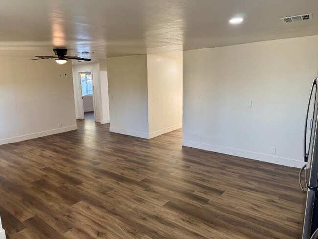 Foto del edificio - 1134 E Brown St