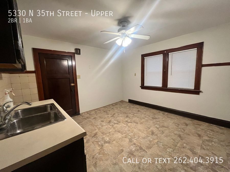 Foto principal - Spacious 2 Bedroom Upper