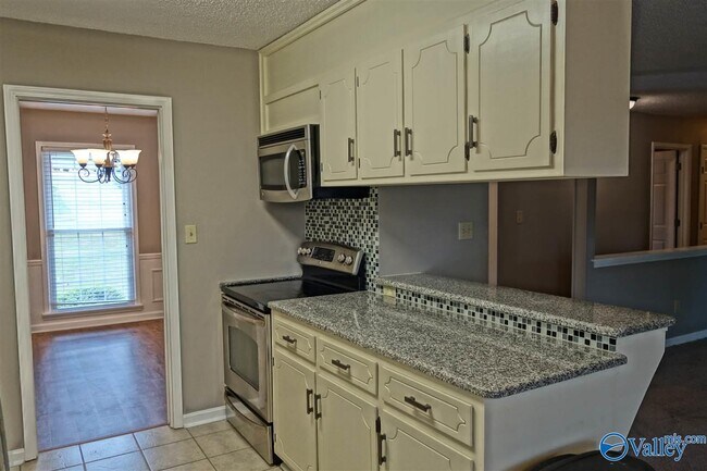 Foto del edificio - 14008 Coys Dr SE