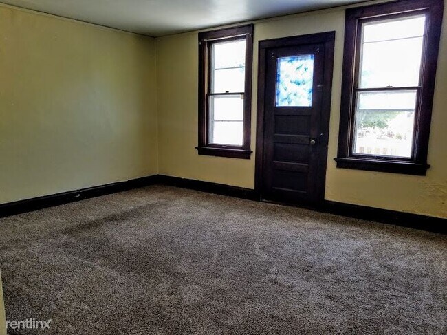 Foto del edificio - 6507 W Fairview Ave