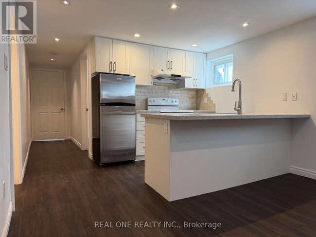 Photo du bâtiment - 104 Mentor Blvd