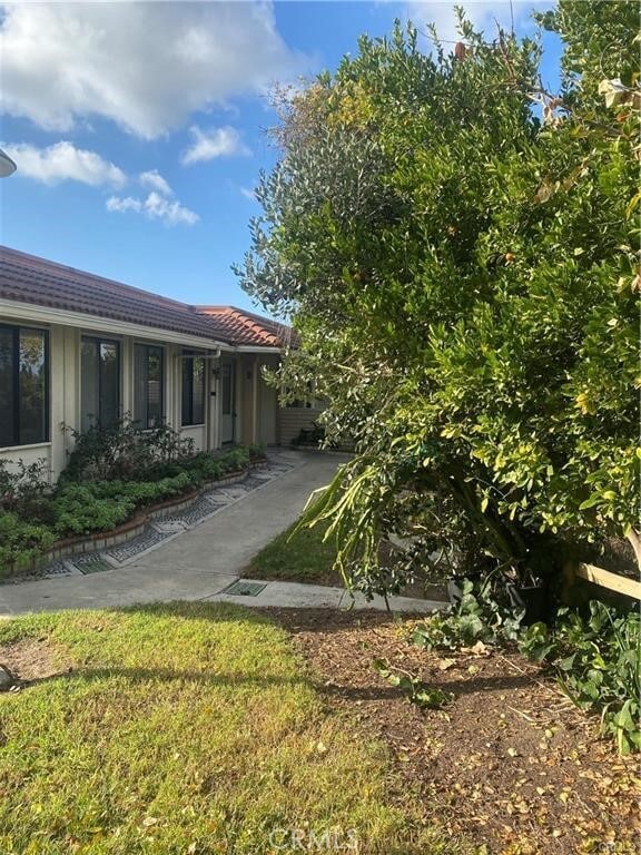 Building Photo - 3087 Via Serena N