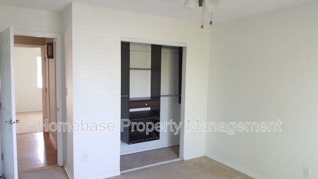 Foto del edificio - 5210 Hickory Ave