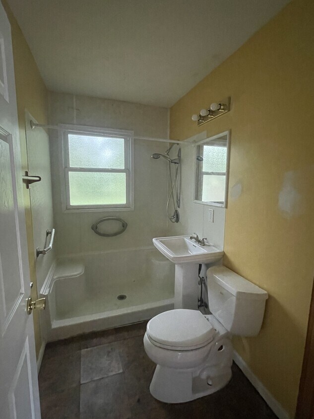 Foto del edificio - 122 N Wellington St.