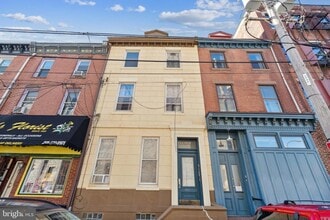 Building Photo - 1022 N 5th St
