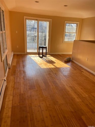 Foto del edificio - 107-05 Pinegrove St