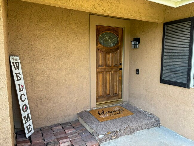 Foto del edificio - 6213 Granby Ave
