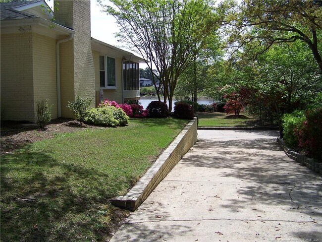 Foto del edificio - 6829 Towbridge Rd