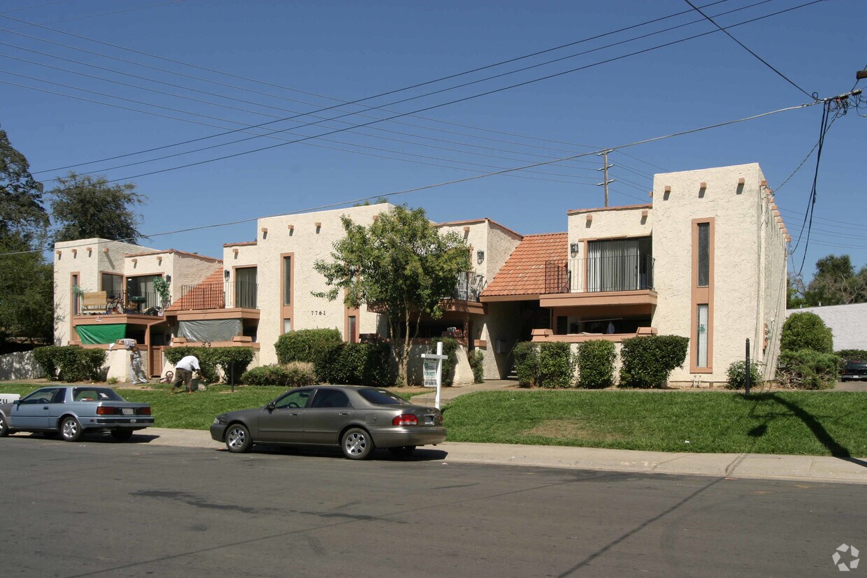 Foto del edificio - 7761 Lialana Way