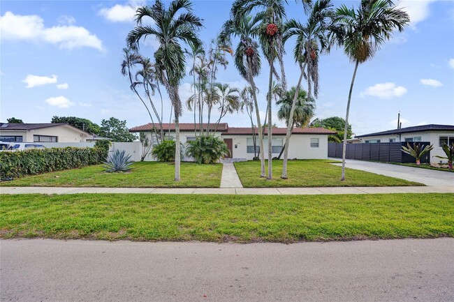 Foto del edificio - 5750 NW 111th St
