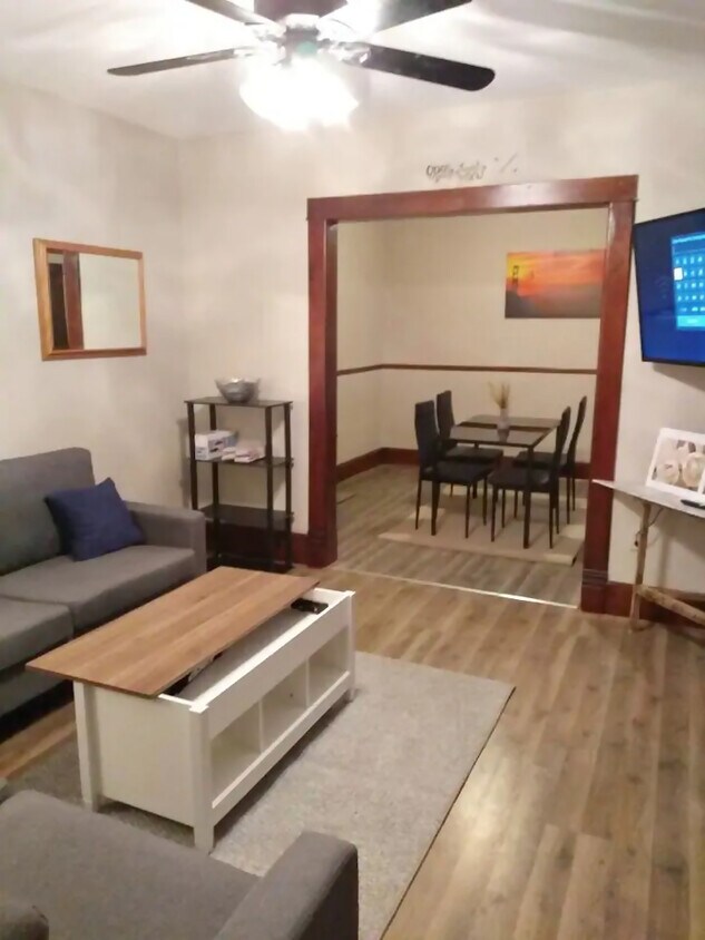 Foto principal - 1418 M St SW