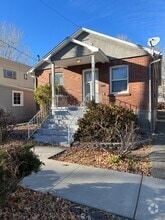 Building Photo - 145 La Rue Ave