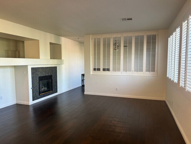 Foto del edificio - Summerlin Home with Private Pool and Spa