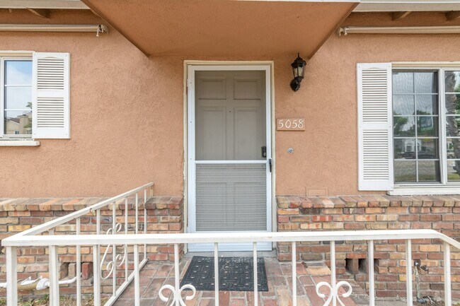 Foto del edificio - 5058 Colfax Ave