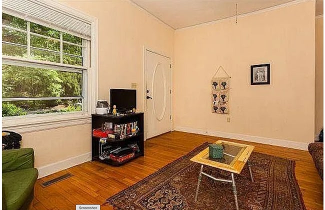 Foto del edificio - 55 Westover Dr