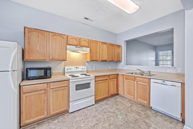 kitchen - 250 Brookshire Rd