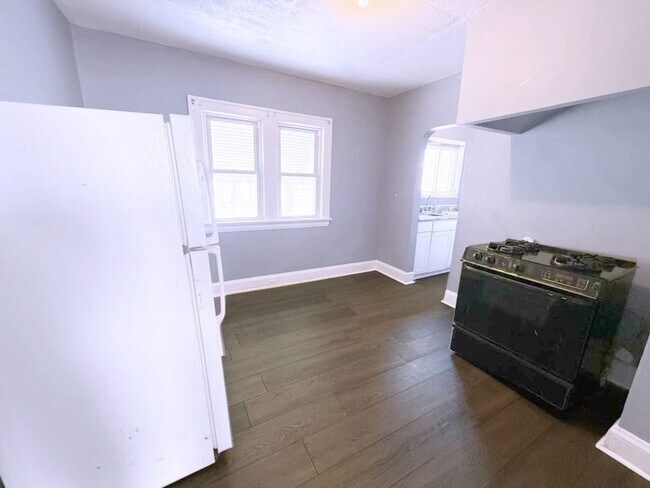 Foto del edificio - 3 BED 1 BATH SINGLE FAMILY HOME IN MT PLEASANT