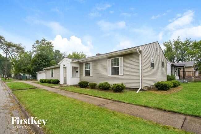 Building Photo - 3028 Gideon Ave