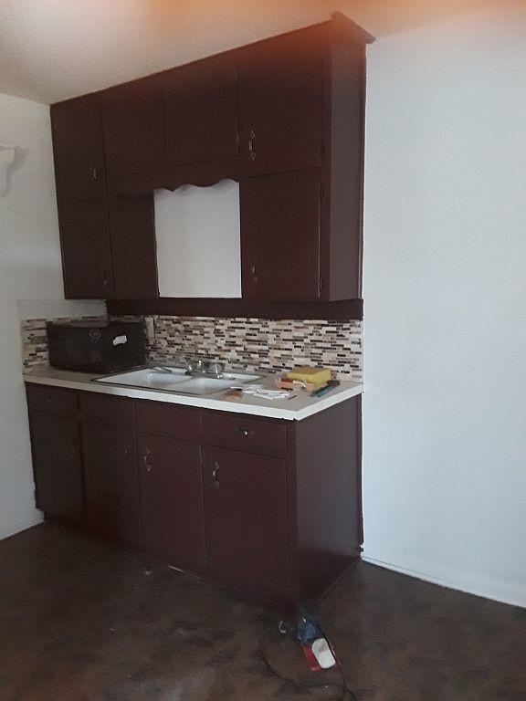 Building Photo - 219 W Dove Ln