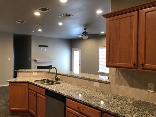 Building Photo - 1205 Preston Trail