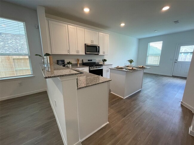 Building Photo - 1328 Bright Hl Dr