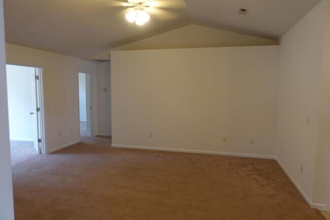 Building Photo - 23 Waukegan Way