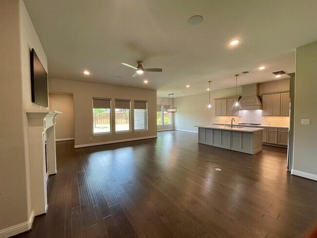 Building Photo - 28162 Briarwood Pass