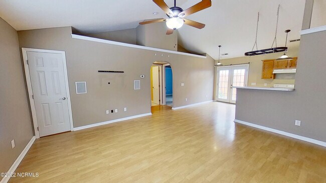 Building Photo - 811 Grathwol Dr