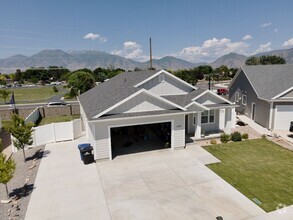 Building Photo - 1349 E 750 S