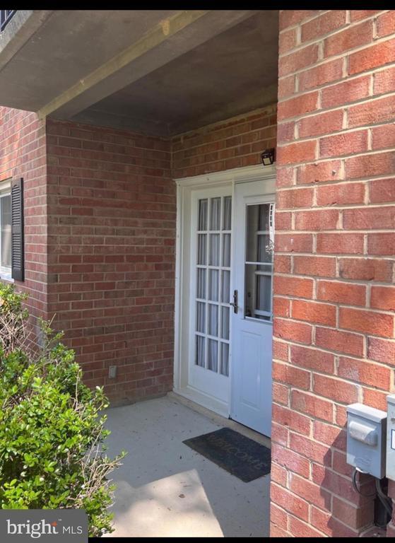Foto del edificio - 3790 Lyndhurst Dr