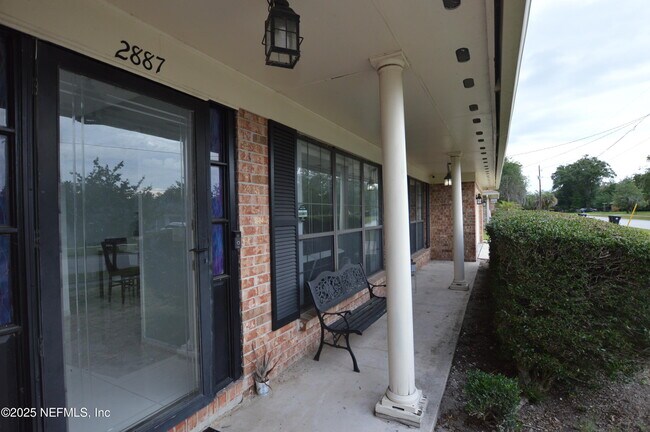 Foto del edificio - 2887 Navajo Rd