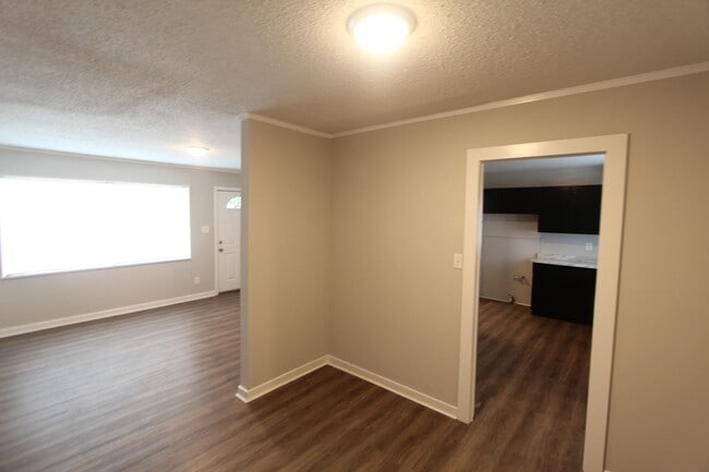Foto del edificio - Great Home - New on The Market!!