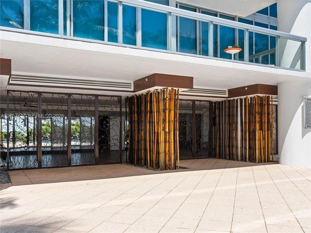 Building Photo - 6801 Collins Ave