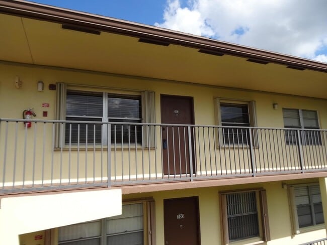 Building Photo - 151 SW 135th Terrace