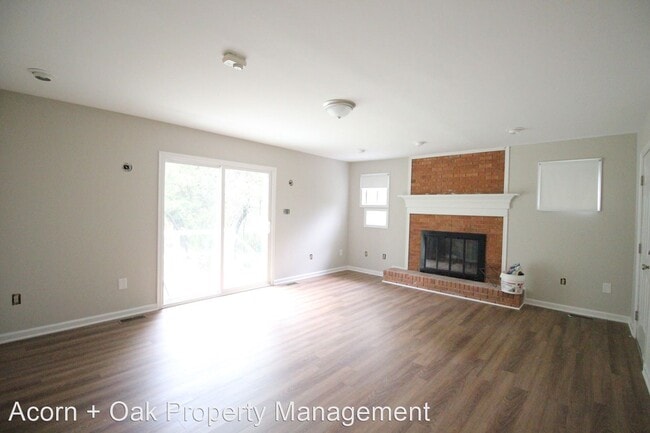 Building Photo - 3 br, 2.5 bath House - 5900 Barbee Road