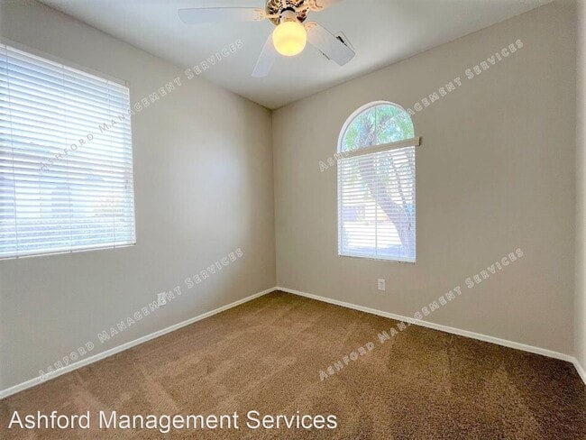 Building Photo - 4 br, 2.5 bath House - 2417 S. 90th Glen