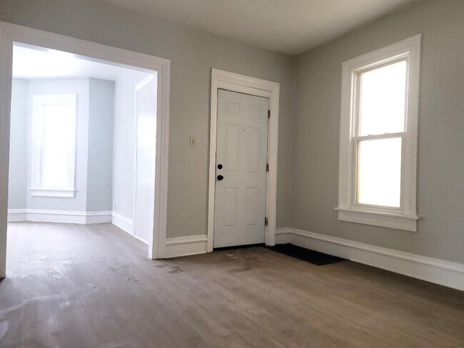 Building Photo - 320 Crosby St